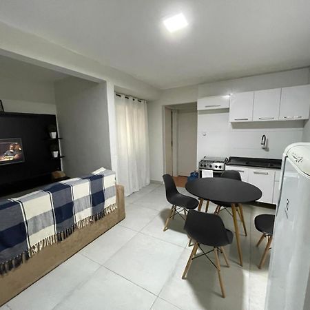 Casa Fundos Eco City 03 Simples E Confortavel Com 2 Quartos E Garagem Curitiba Eksteriør billede
