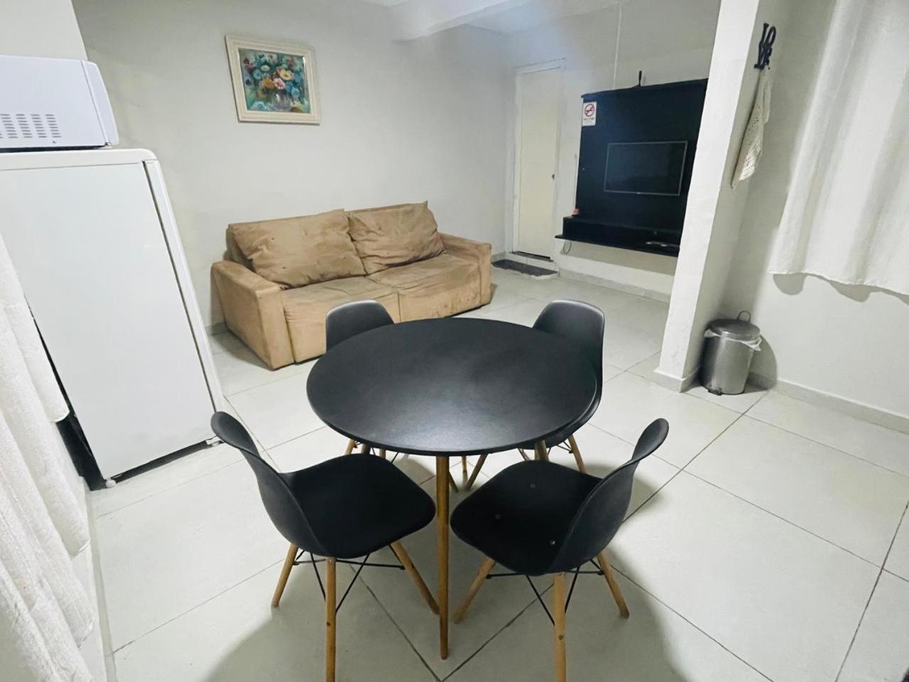 Casa Fundos Eco City 03 Simples E Confortavel Com 2 Quartos E Garagem Curitiba Eksteriør billede