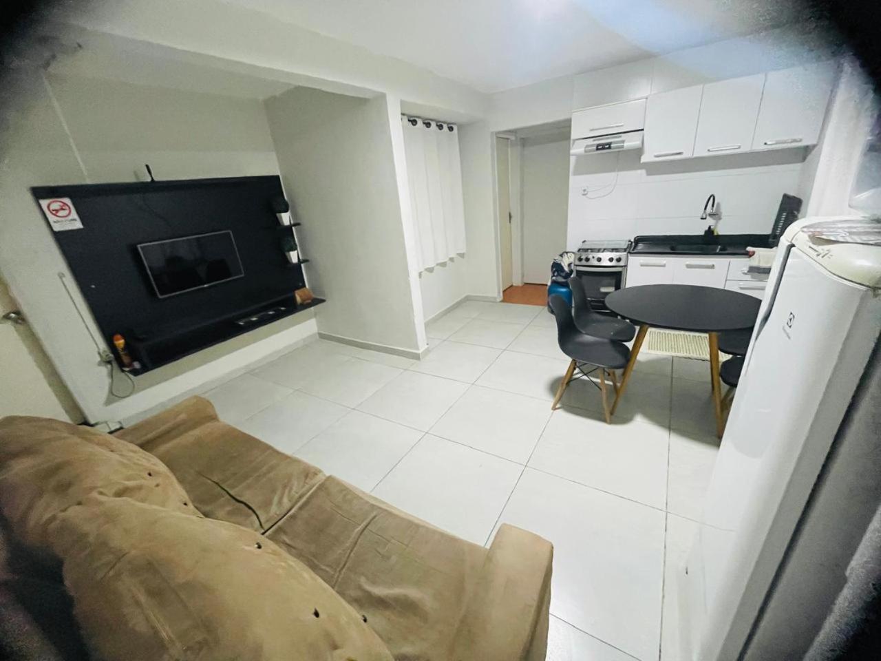 Casa Fundos Eco City 03 Simples E Confortavel Com 2 Quartos E Garagem Curitiba Eksteriør billede